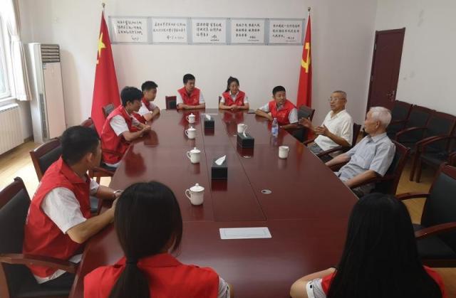 聆聽紅色經典，感悟璀璨人生